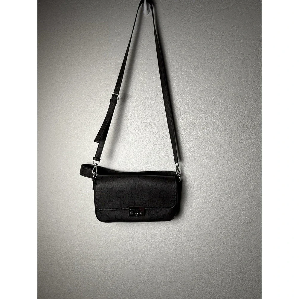 GUESS Black Logo Flap Crossbody Shoulder Bag Silver Hardware Adjustable Strap